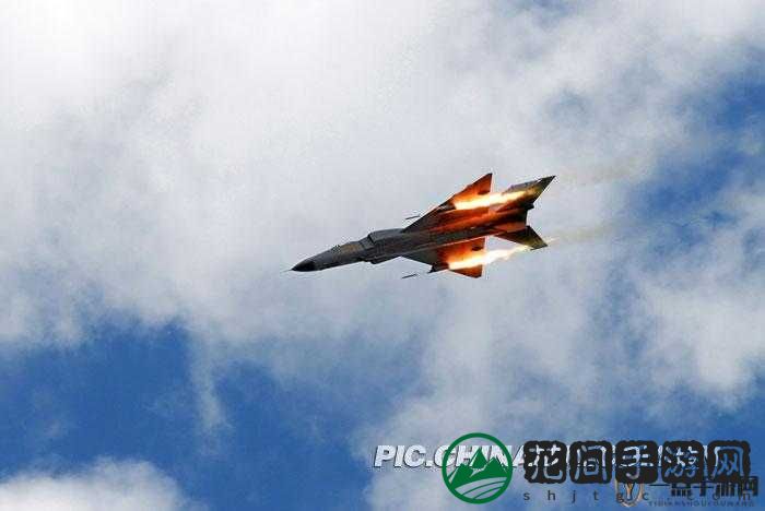 全民飞机大战莫邪属性测评：全方位解析战机性能