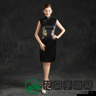 老师双开真丝旗袍施恩价格：品质与工艺决定价值高低